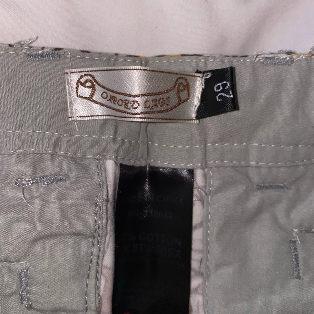 Pattern Bermuda Shorts - Picture 4 of 5